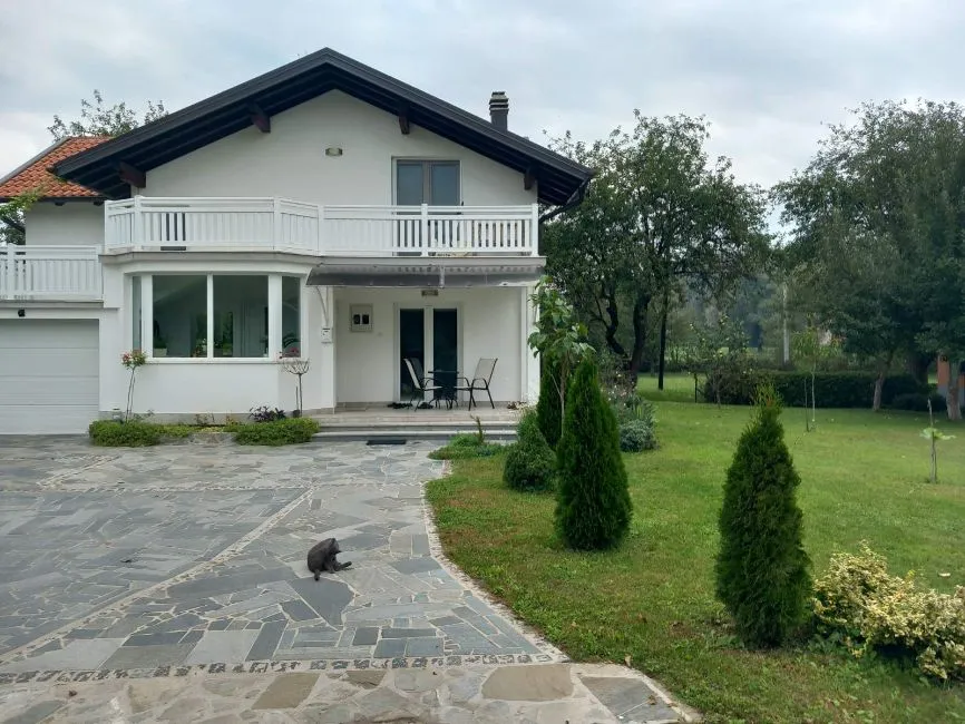 Haus Zu Verkaufen - 72250 Vitez BA Image 2