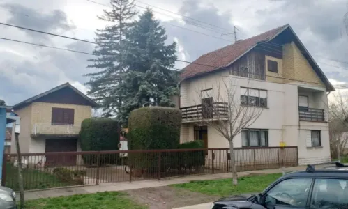 Haus Zu Verkaufen  21470 Bački Petrovac RS